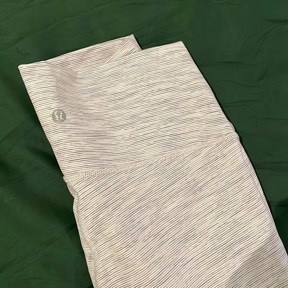 Lululemon align high rise crop 17”